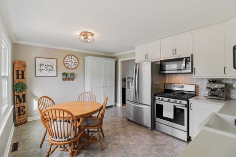 Tiny photo for 30W221 Claymore Lane, Naperville, IL 60563 (MLS # 12601361)