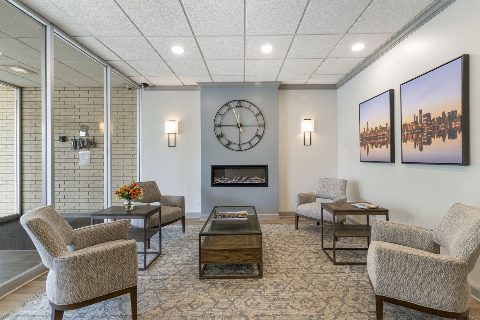 141 N LA GRANGE Road 1003