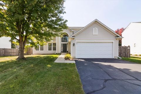 Photo of 105 Forsythia Street, Bolingbrook, IL 60490 (MLS # 12478129)