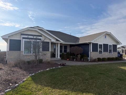 Tiny photo for 735 Peacock Place, Manteno, IL 60950 (MLS # 12601137)