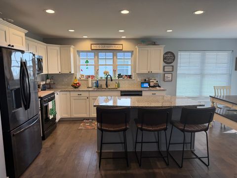 Tiny photo for 735 Peacock Place, Manteno, IL 60950 (MLS # 12601137)