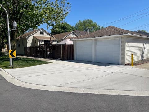 Tiny photo for 5758 N Moody Avenue, Chicago, IL 60646 (MLS # 12667164)