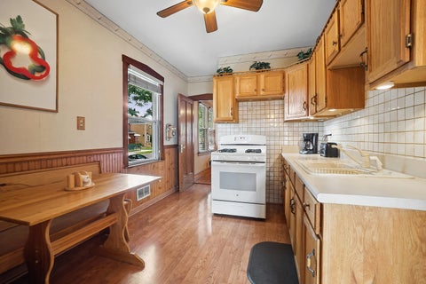 Tiny photo for 5758 N Moody Avenue, Chicago, IL 60646 (MLS # 12667164)