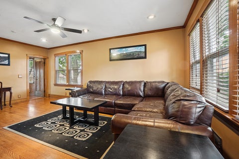 Tiny photo for 5758 N Moody Avenue, Chicago, IL 60646 (MLS # 12667164)
