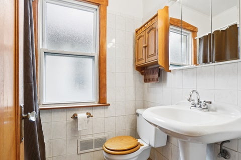 Tiny photo for 5758 N Moody Avenue, Chicago, IL 60646 (MLS # 12667164)