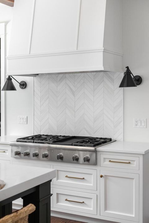 Tiny photo for 706 S Loomis Street, Naperville, IL 60540 (MLS # 12371297)