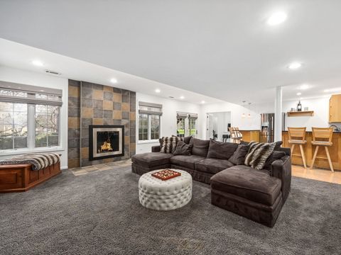 Tiny photo for 1950 Elmore Avenue, Downers Grove, IL 60515 (MLS # 12614805)