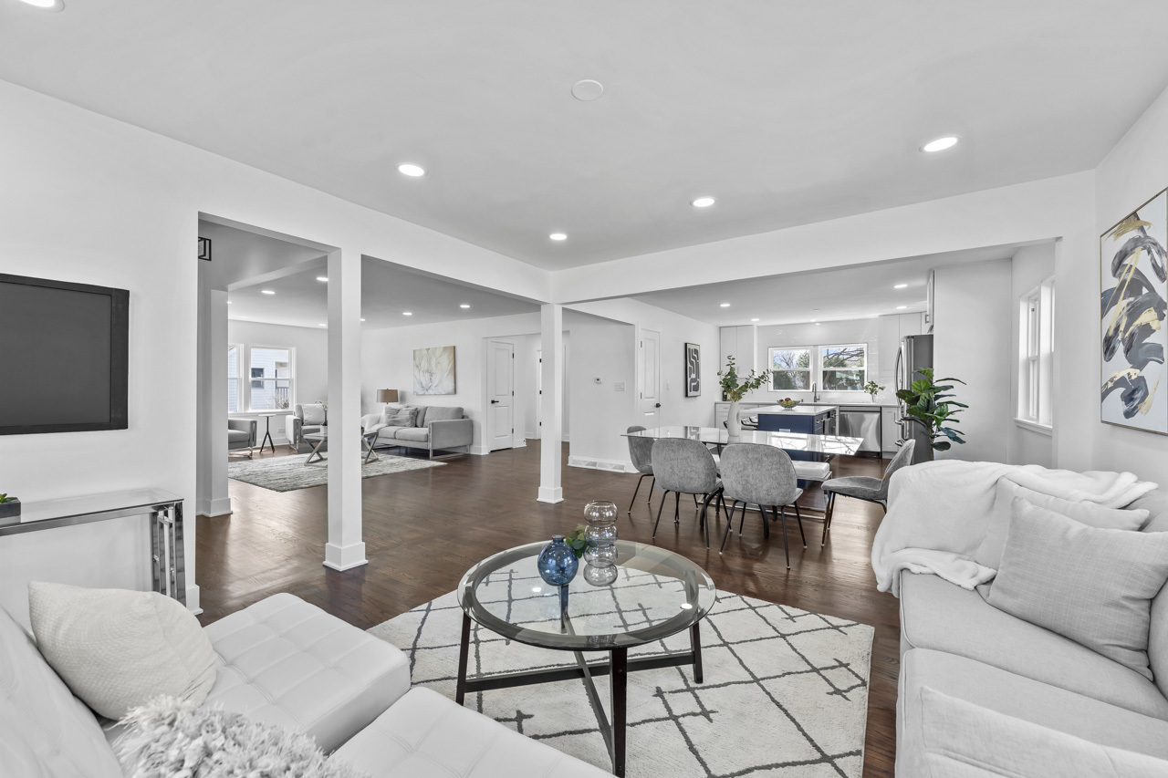 15W105 Harrison Street
