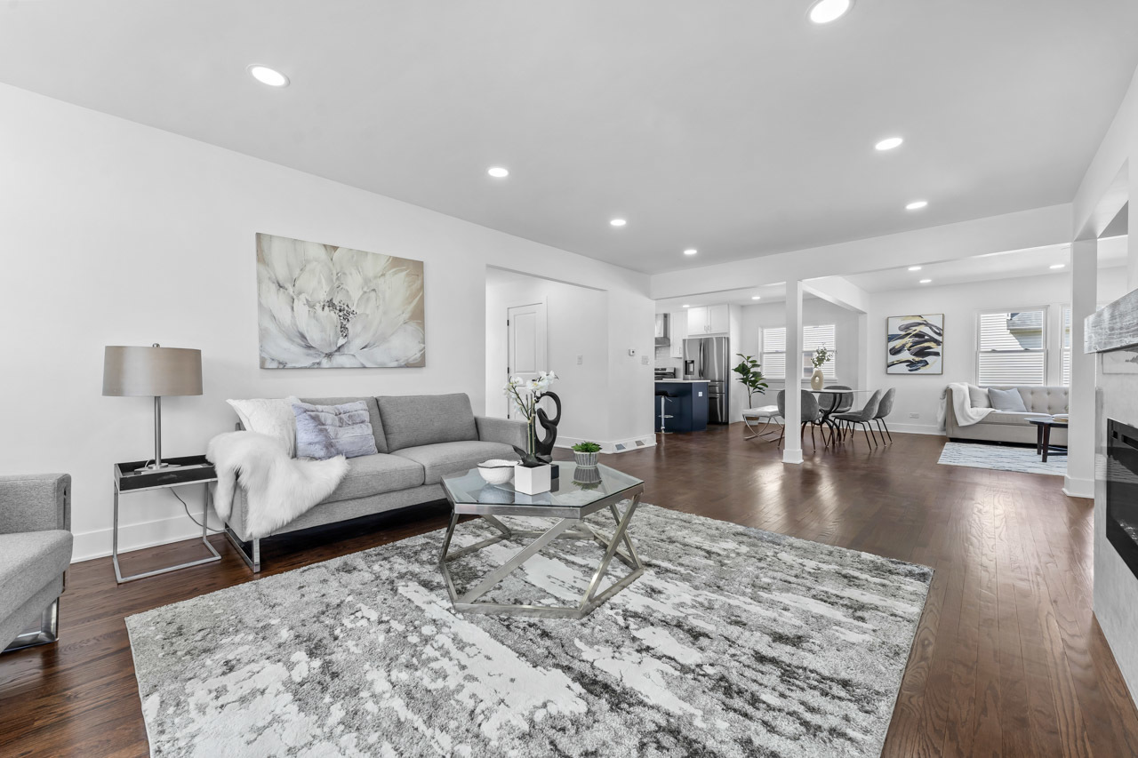 15W105 Harrison Street