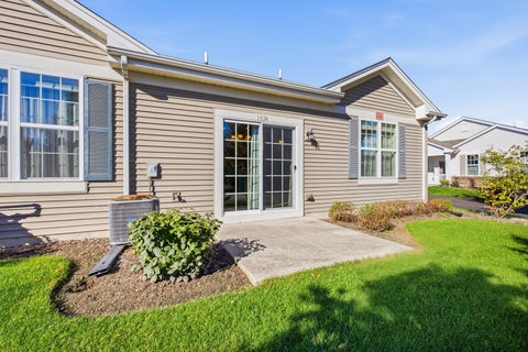 Tiny photo for 1634 Hannah Lane #1634, Pingree Grove, IL 60140 (MLS # 12777362)