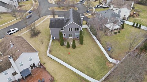 Tiny photo for 217 Sunbury Drive, St. Charles, IL 60175 (MLS # 12634462)