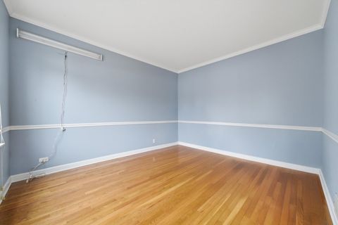 Tiny photo for 217 Sunbury Drive, St. Charles, IL 60175 (MLS # 12634462)