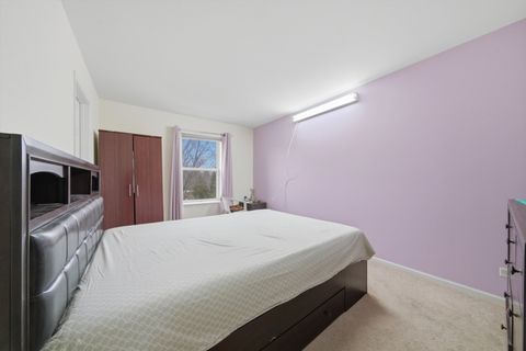 Tiny photo for 217 Sunbury Drive, St. Charles, IL 60175 (MLS # 12634462)