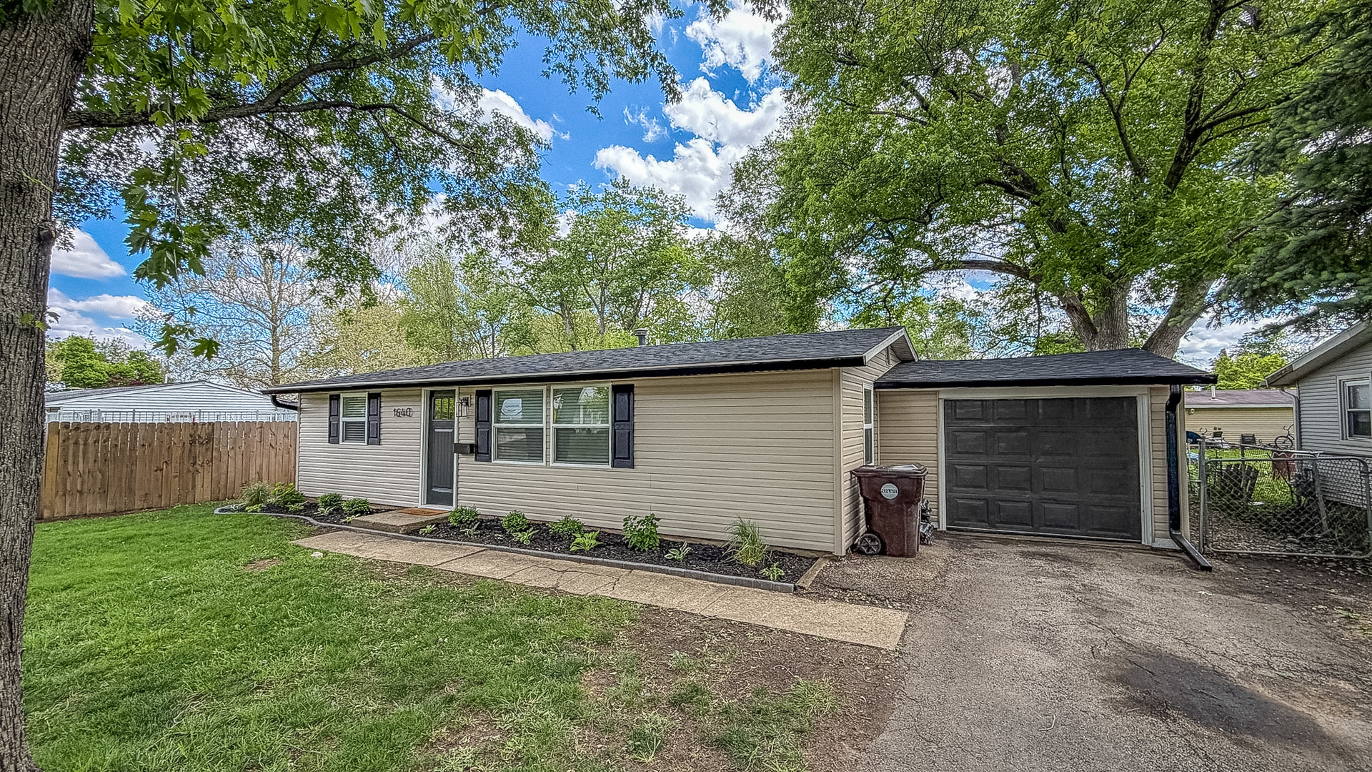 1640 Short Street