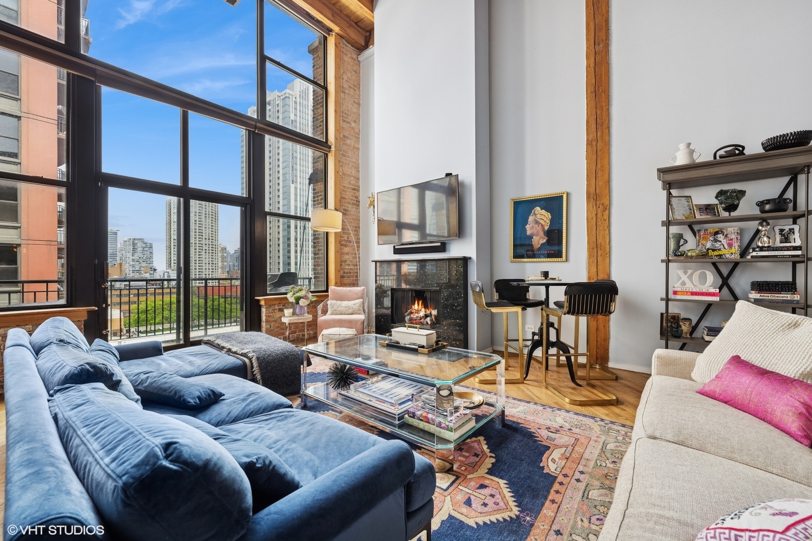 616 W Fulton Street 603