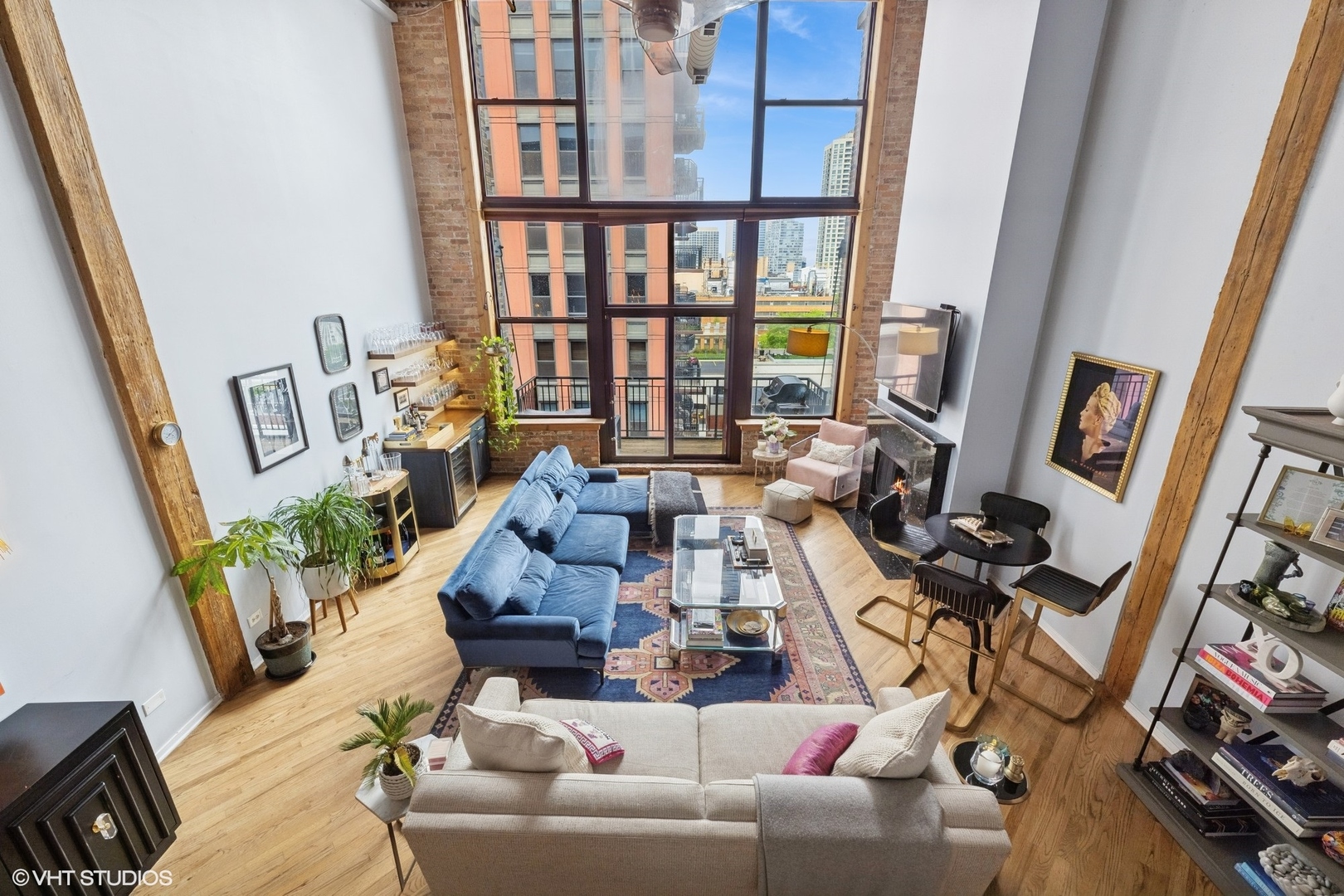 616 W Fulton Street 603