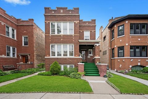 2110 S Gunderson Avenue Berwyn IL 60402