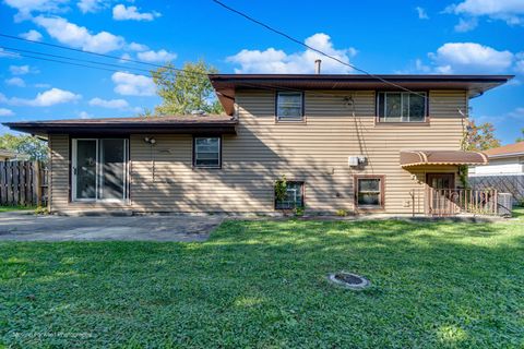 Tiny photo for 16815 Wausau Avenue, South Holland, IL 60473 (MLS # 12508001)