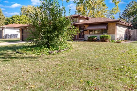 Tiny photo for 16815 Wausau Avenue, South Holland, IL 60473 (MLS # 12508001)