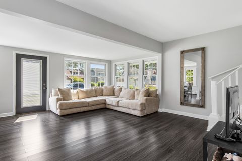 Tiny photo for 1413 N Sunnyside Drive, Johnsburg, IL 60051 (MLS # 12493407)