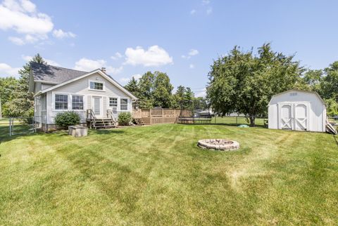 Tiny photo for 1413 N Sunnyside Drive, Johnsburg, IL 60051 (MLS # 12493407)