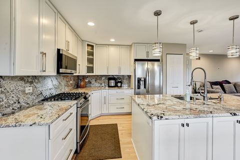 Tiny photo for 1770 W Windmill Court, Addison, IL 60101 (MLS # 12548975)