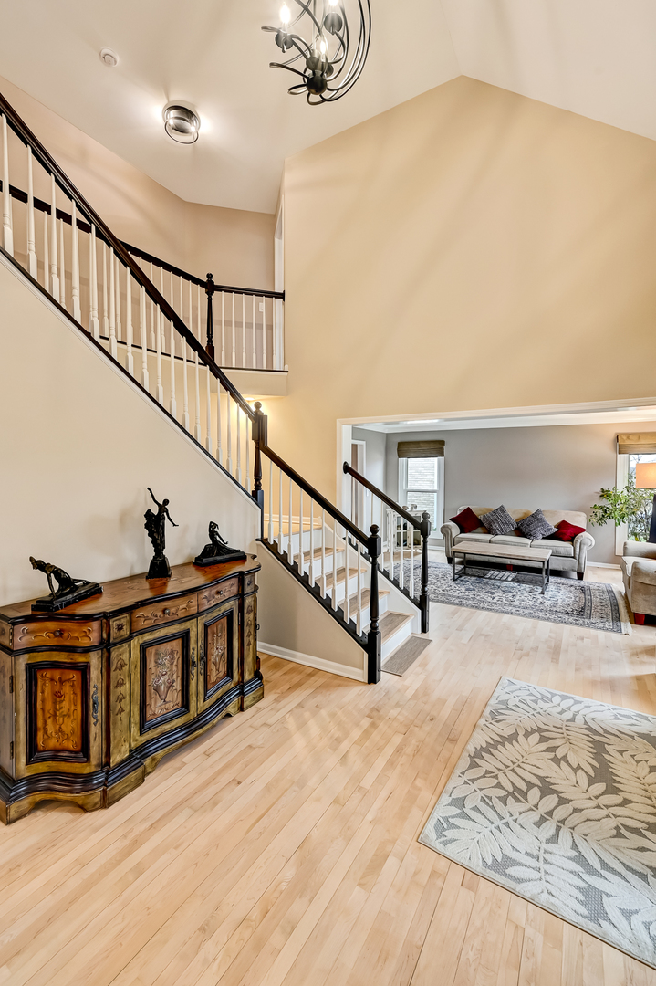 1770 W Windmill Court