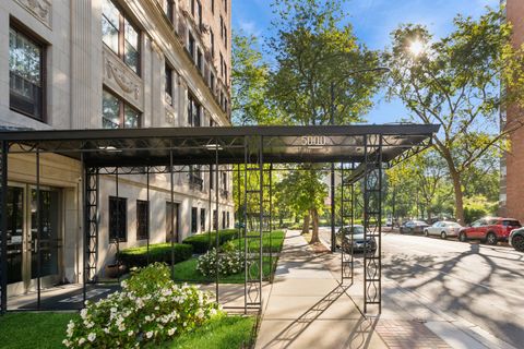 Tiny photo for 5000 N Marine Drive #9C, Chicago, IL 60640 (MLS # 12503730)