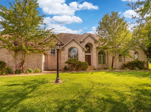 Tiny photo for 2201 Kingspointe Drive, Marion, IL 62959 (MLS # 12739453)