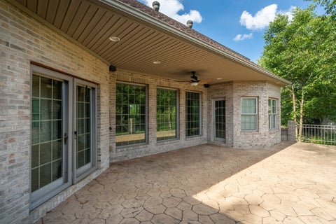 Tiny photo for 2201 Kingspointe Drive, Marion, IL 62959 (MLS # 12739453)