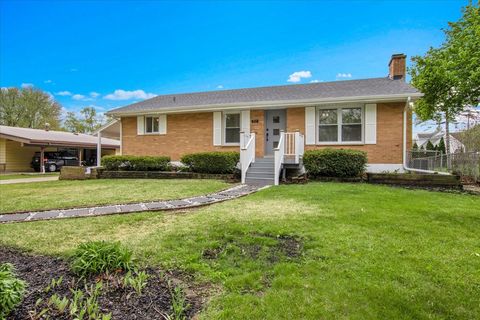 Tiny photo for 312 S Oak Street, Palatine, IL 60067 (MLS # 12632311)