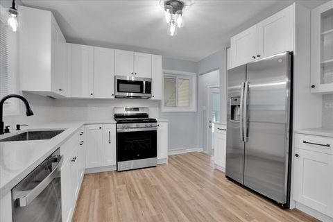 Tiny photo for 312 S Oak Street, Palatine, IL 60067 (MLS # 12632311)