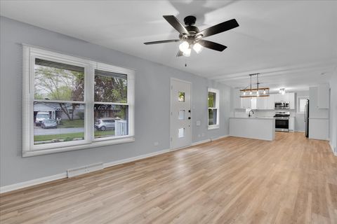 Tiny photo for 312 S Oak Street, Palatine, IL 60067 (MLS # 12632311)
