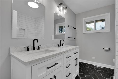 Tiny photo for 312 S Oak Street, Palatine, IL 60067 (MLS # 12632311)