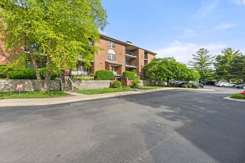 Tiny photo for 720 Weidner Road #307, Buffalo Grove, IL 60089 (MLS # 12663815)