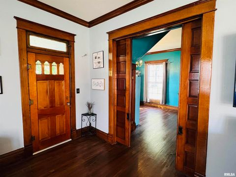 Tiny photo for 734 S MCKINLEY Street, Harrisburg, IL 62946 (MLS # EB460414)