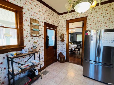 Tiny photo for 734 S MCKINLEY Street, Harrisburg, IL 62946 (MLS # EB460414)