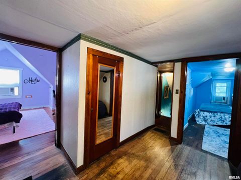 Tiny photo for 734 S MCKINLEY Street, Harrisburg, IL 62946 (MLS # EB460414)