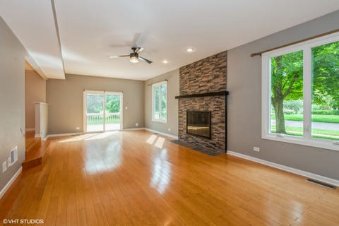 Tiny photo for 954 Black Walnut Drive, Sugar Grove, IL 60554 (MLS # 12693175)