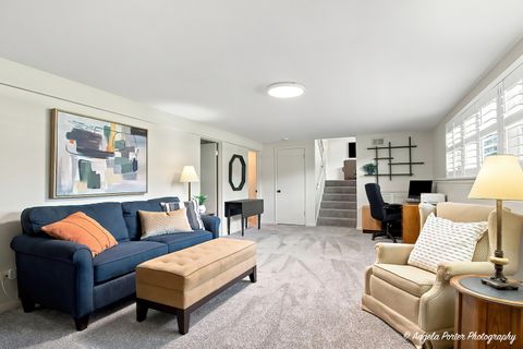 Tiny photo for 152 Foxwood Lane, Barrington, IL 60010 (MLS # 12684812)