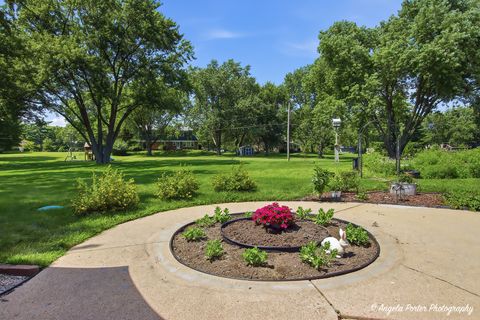 Tiny photo for 152 Foxwood Lane, Barrington, IL 60010 (MLS # 12684812)