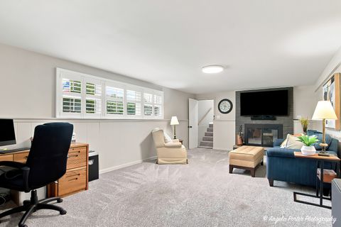 Tiny photo for 152 Foxwood Lane, Barrington, IL 60010 (MLS # 12684812)
