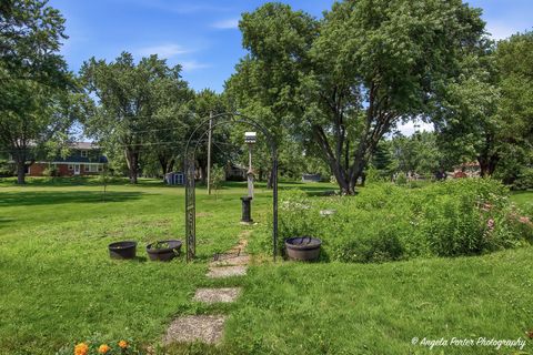 Tiny photo for 152 Foxwood Lane, Barrington, IL 60010 (MLS # 12684812)