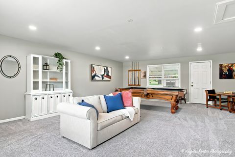 Tiny photo for 152 Foxwood Lane, Barrington, IL 60010 (MLS # 12684812)