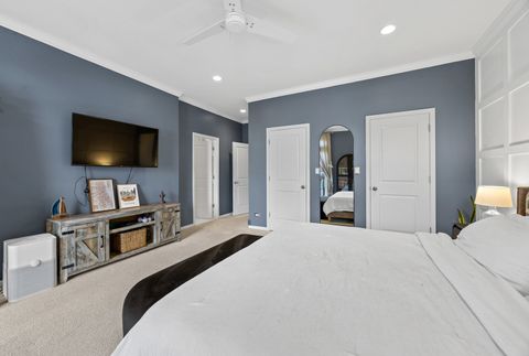 Tiny photo for 860 W Buckingham Place #2W, Chicago, IL 60657 (MLS # 12626197)