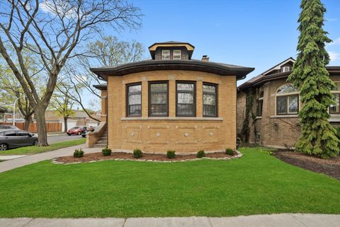 2656 W Coyle Avenue Chicago IL 60645