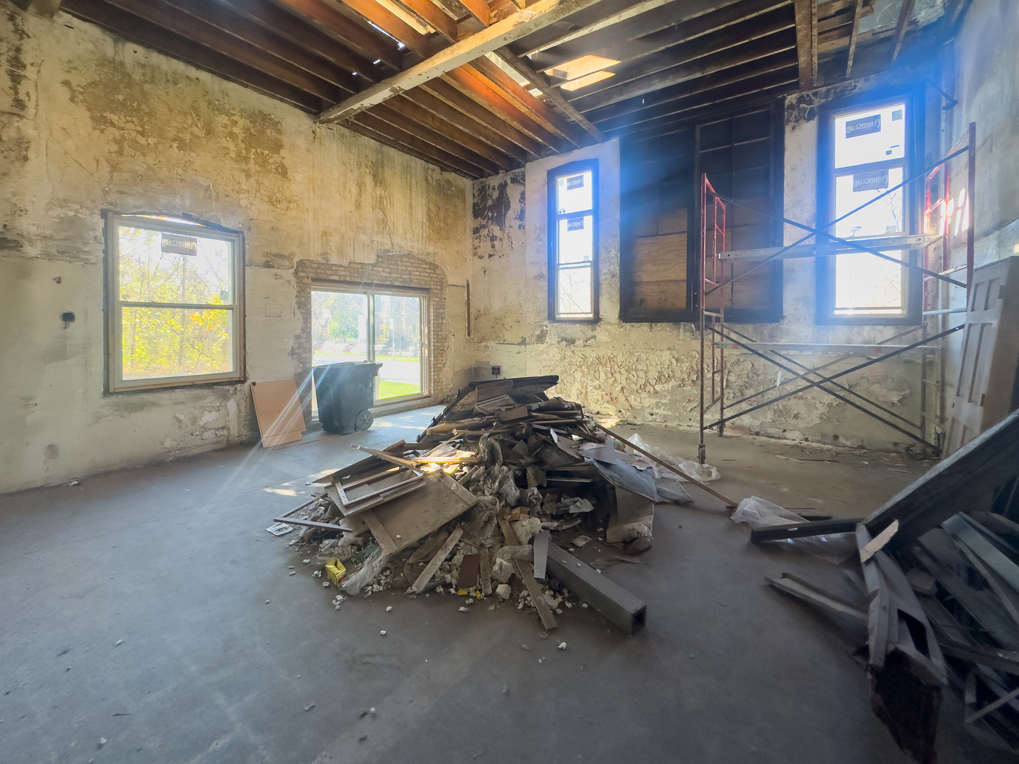 405 E Oakwood Boulevard P2-1P3-1