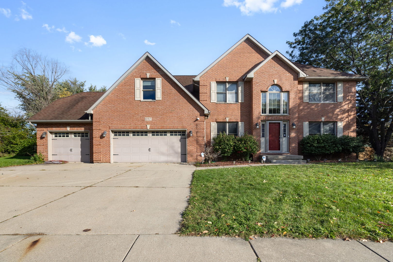 697 Fox Hollow