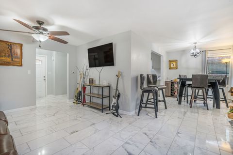 Tiny photo for 39294 N North Avenue, Beach Park, IL 60099 (MLS # 12605551)