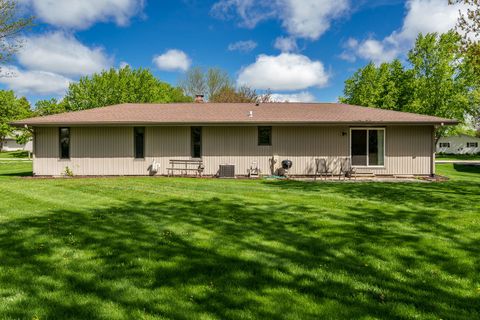 Tiny photo for 11891 Tresemer Road, Roscoe, IL 61073 (MLS # 12639223)